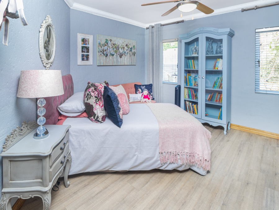 6 Bedroom Property for Sale in Kosmos Ridge North West